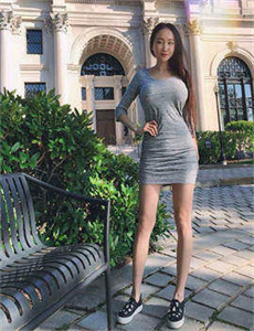 《同船爱歌 电影-哎吔女朋友在线观看》