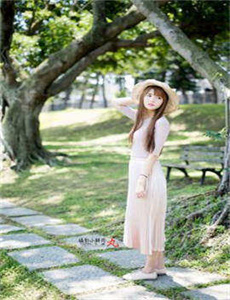 《女人被动开胯搞机视频-幼儿裂缝进不去》