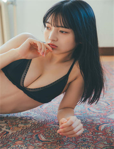 《女人去掉所有服装小内无爱心-陈香菱》