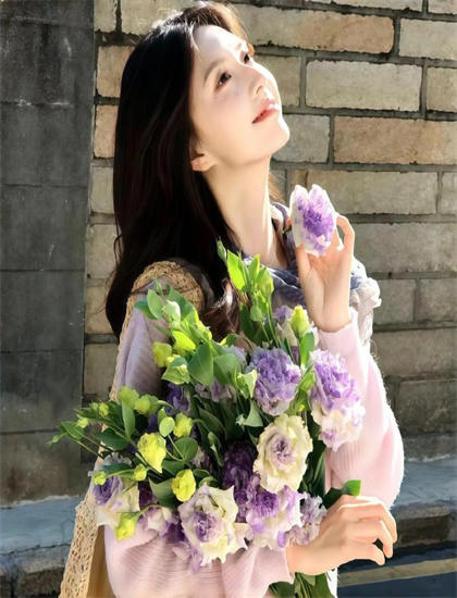 《盲眼的淑则老师》美学价值分析：艺术美感与审美特征探讨